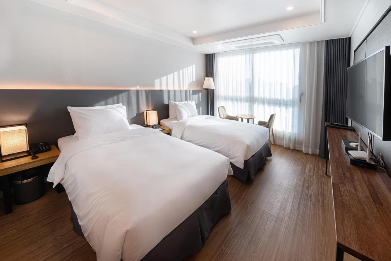 The Mains Hotel Чеонан Екстериор снимка